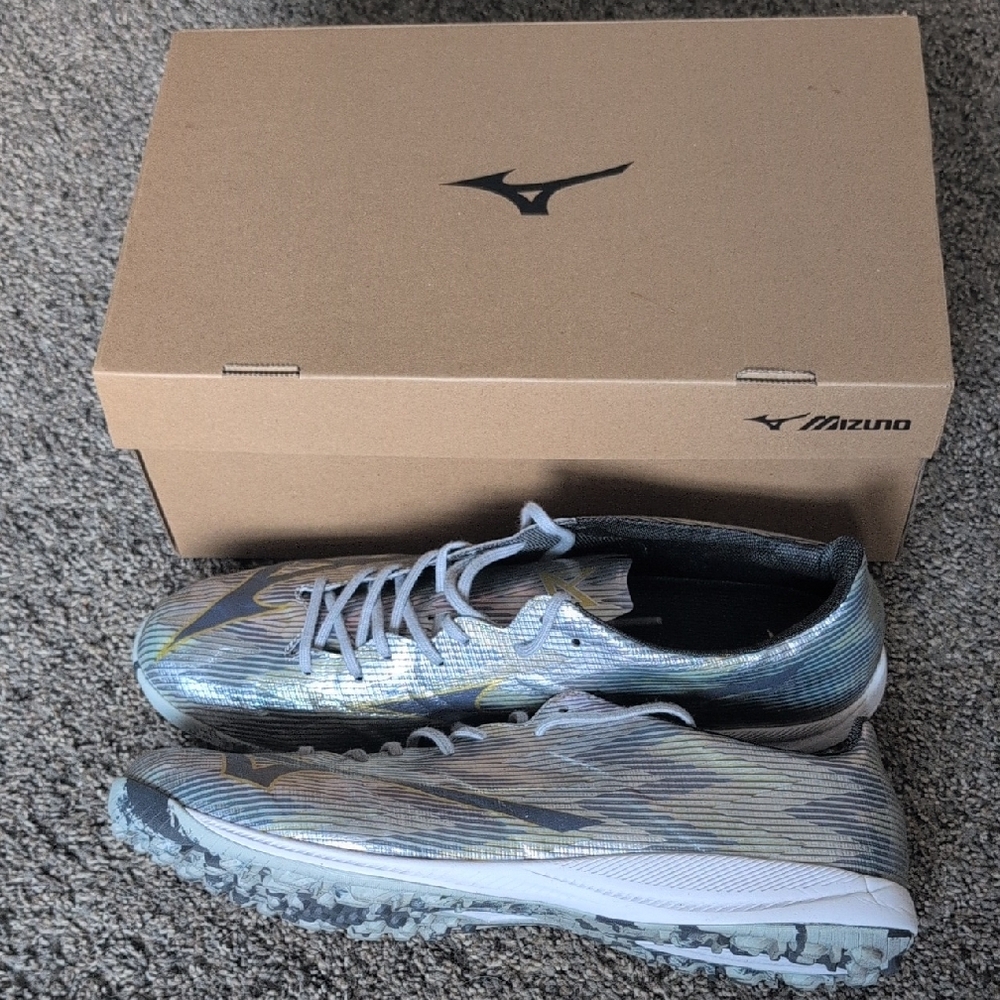 Men's Mizuno Alpha II Elite Turf Soccer Shoes